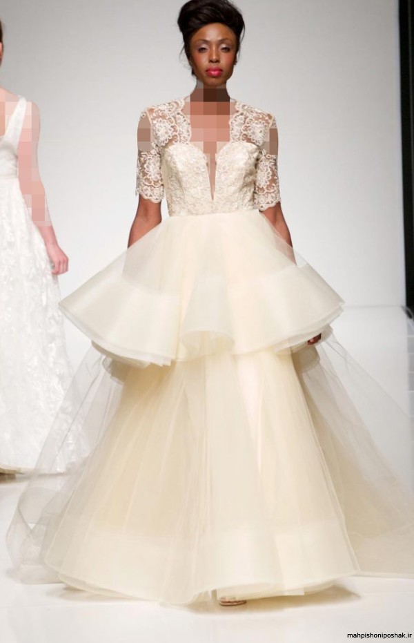 مدل لباس عروس با دامن چین دار
