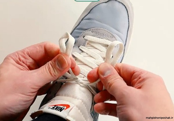 مدل بستن بند کفش نیم بوت مردانه