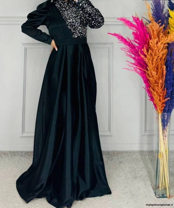 مدل لباس مجلسی بلند با پارچه ساتن و گیپور